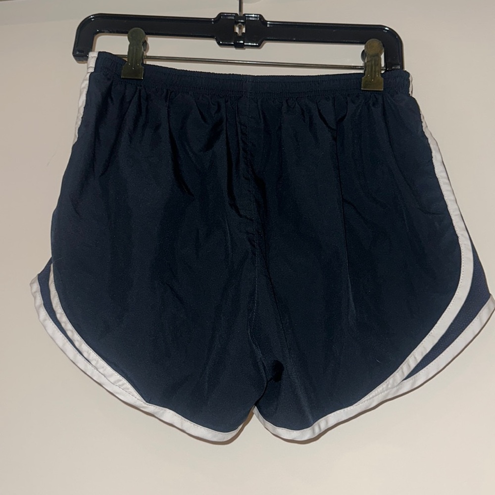 Nike Women’s DriFit Tempo Running Shorts - Picture 2 of 4